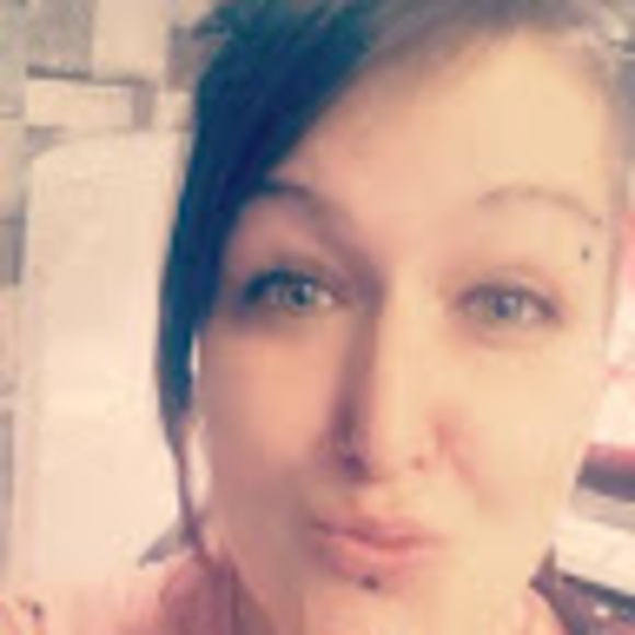 Meet your Posher, Jessica - Picture 1 of 1